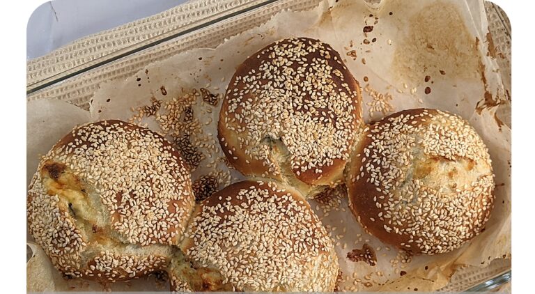 לחמניות ממולאות גבינות